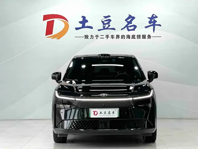 Toyota BoZhi 3X — Фото автомобиля 2