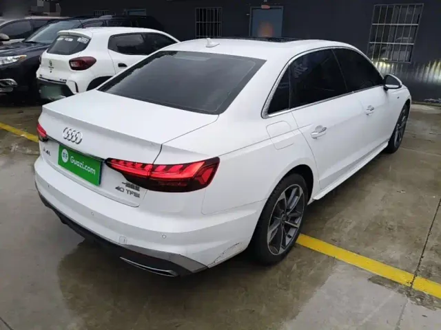 Audi A4L — Фото автомобиля 6