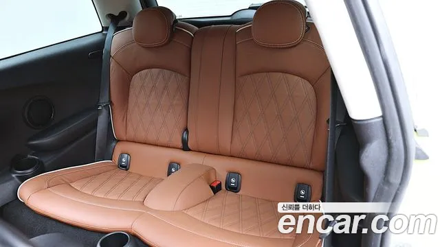 Mini Cooper — Фото автомобиля 19