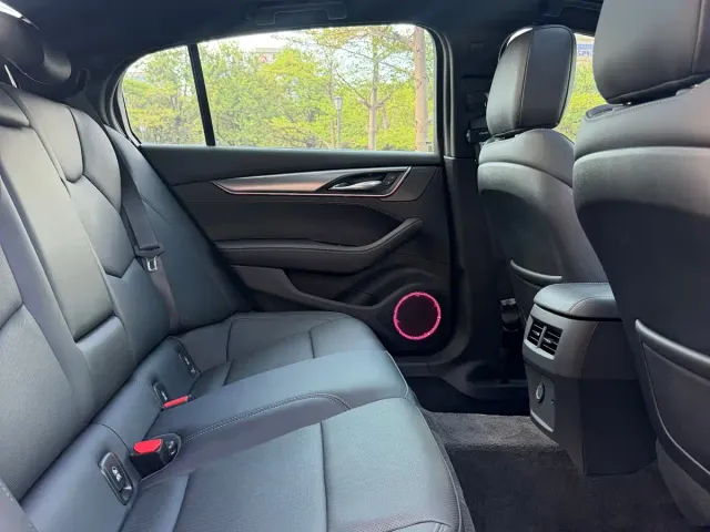 Cadillac CT5 — Фото автомобиля 12