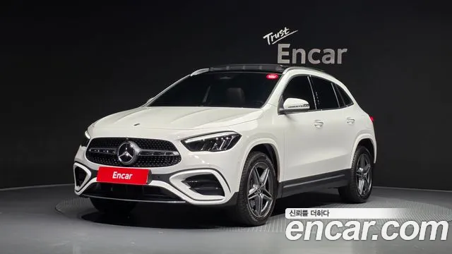 Фотография автомобиля — Mercedes-Benz GLA-Class H247