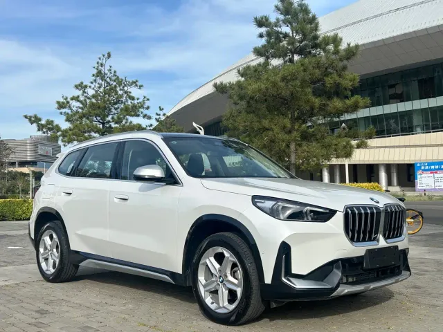 BMW X1 — Фото автомобиля 3
