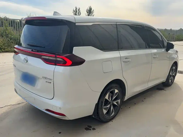 GAC Trumpchi M6 — Фото автомобиля 16