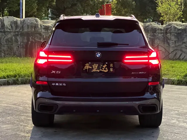 BMW X5 — Фото автомобиля 5