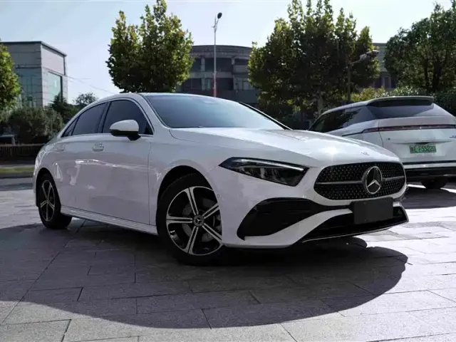 Mercedes-Benz A-Class — Фото автомобиля 3