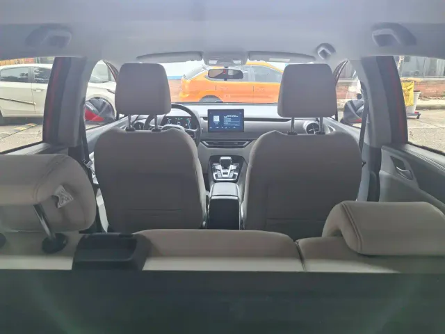 BYD Yuan Pro — Фото автомобиля 14