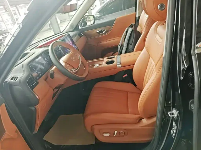 GAC Trumpchi Xiangwang S9 — Фото автомобиля 14