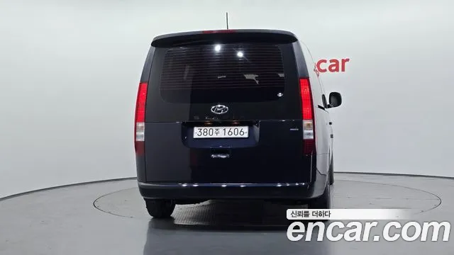 Hyundai Staria Staria 4WD Tourer 9 мест — Фото автомобиля 4