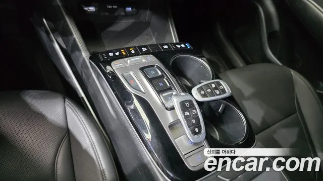 Hyundai Tucson Tucson (NX4) Дизель 2.0 4WD — Фото автомобиля 9