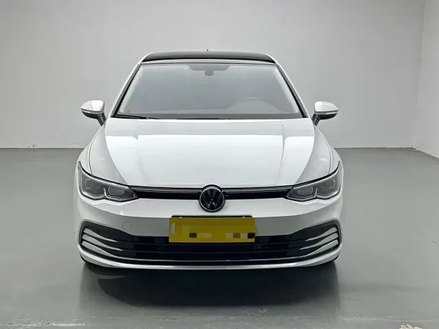 Volkswagen Golf — Фото автомобиля 2
