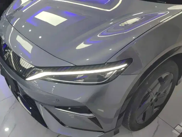BYD Song L EV — Фото автомобиля 23