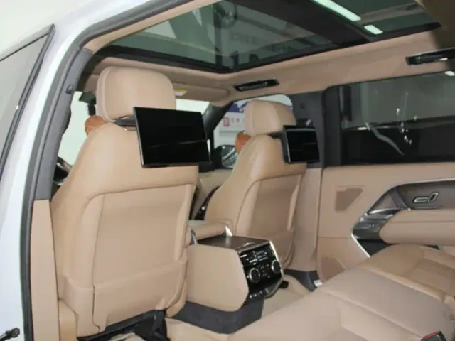 Land Rover Range Rover — Фото автомобиля 16