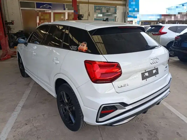 Audi Q2L — Фото автомобиля 4