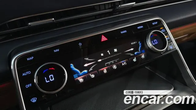 Genesis GV80 — Фото автомобиля 28