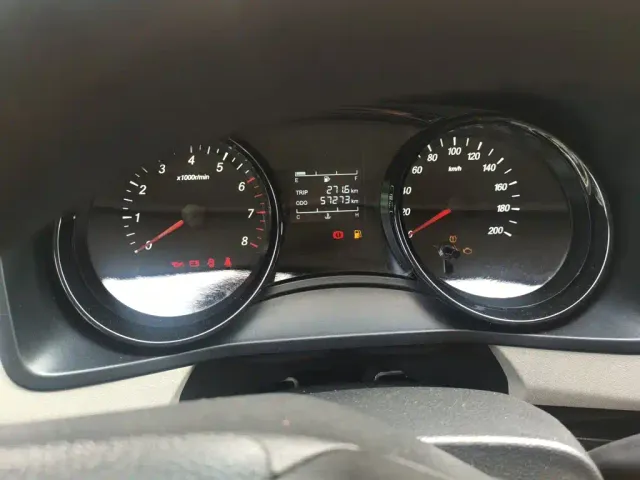 Wuling Zhengcheng — Фото автомобиля 4