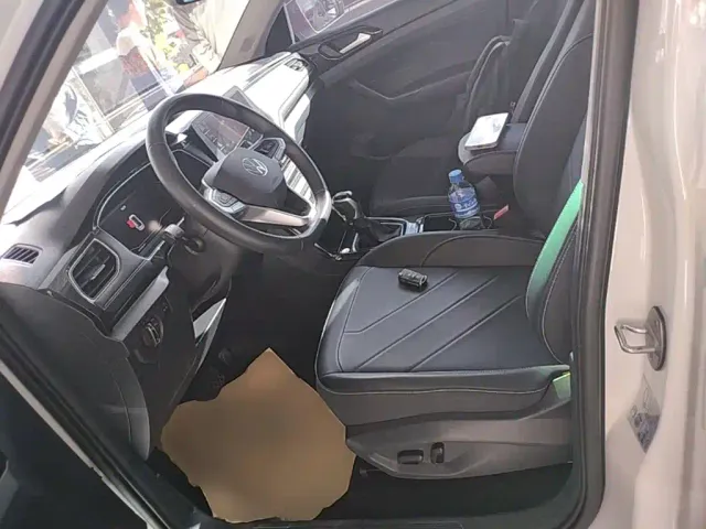 Volkswagen Tharu — Фото автомобиля 14