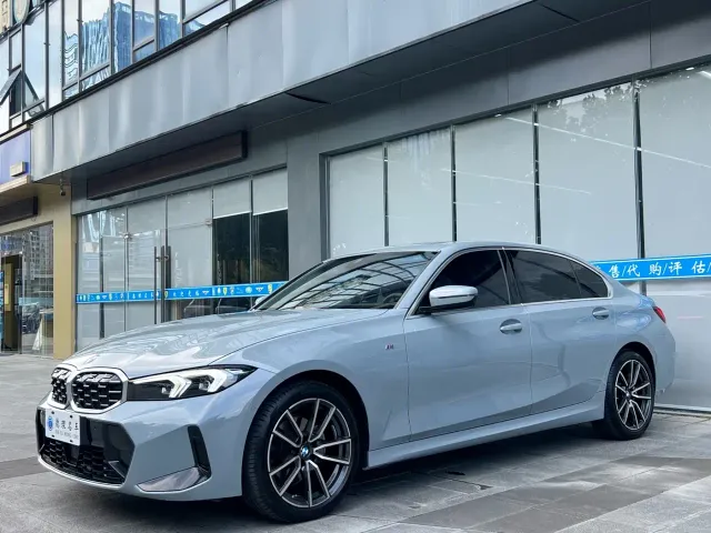BMW 3 Series — Фото автомобиля 2