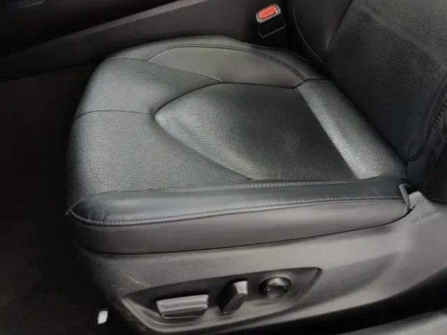 Toyota Avalon — Фото автомобиля 20