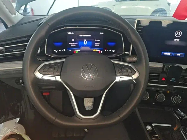 Volkswagen Sagitar — Фото автомобиля 10