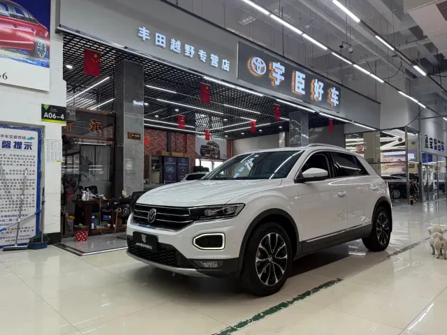 Фотография автомобиля — Volkswagen T-Roc
