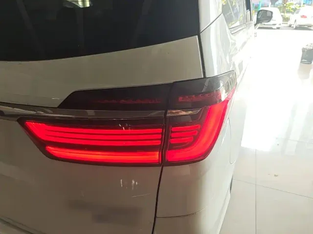 Honda Odyssey — Фото автомобиля 7