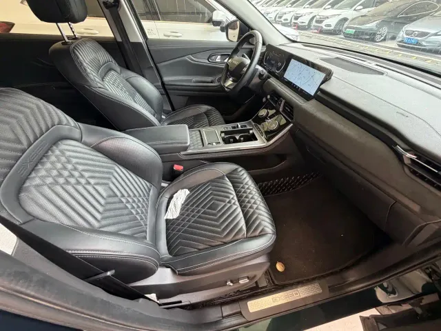 Exeed Exeed Lingyun 2023 300T 2WD Star Glory — Фото автомобиля 9