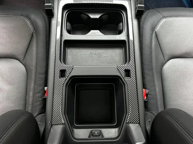 Land Rover Defender — Фото автомобиля 17