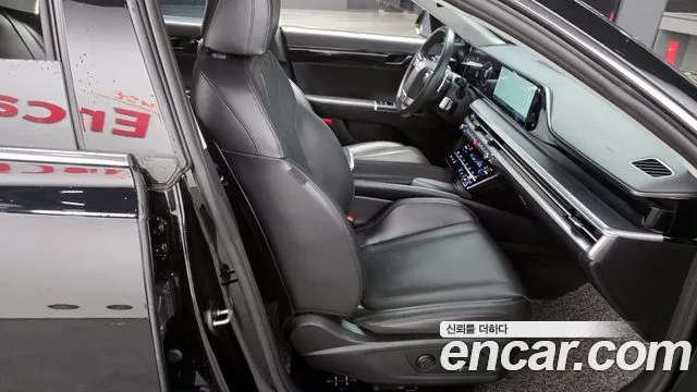 Hyundai Grandeur GN7 — Фото автомобиля 12