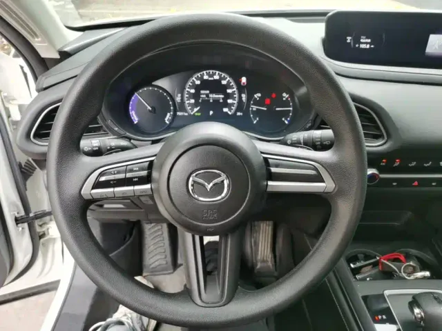 Mazda CX-30 EV — Фото автомобиля 10