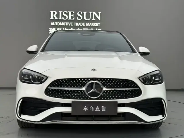 Mercedes-Benz C-Class — Фото автомобиля 2