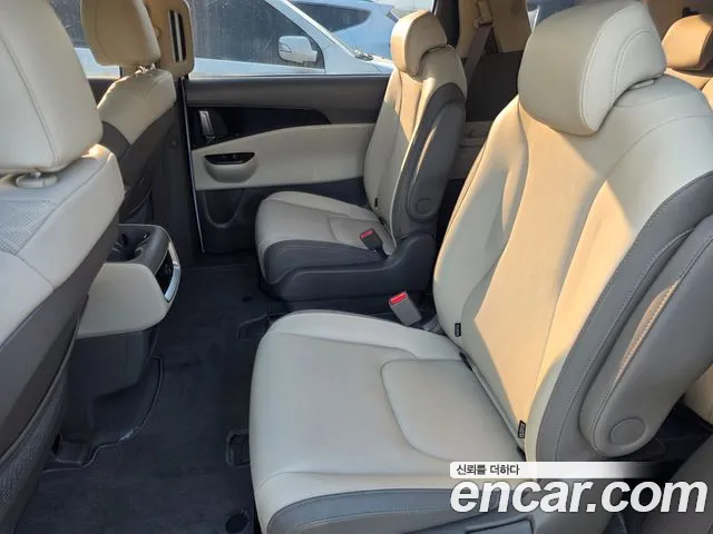 Kia Canival Carnival 4 поколение Дизель 9 мест Prestige — Фото автомобиля 16