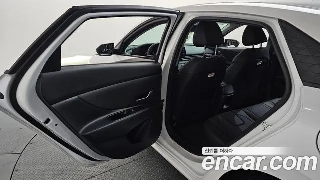 Hyundai AVANTE Новый Avante (CN7) 1.6 LPi (Для проката) — Фото автомобиля 16