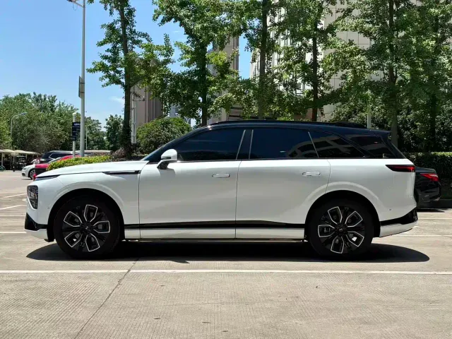 Xpeng G9 — Фото автомобиля 7