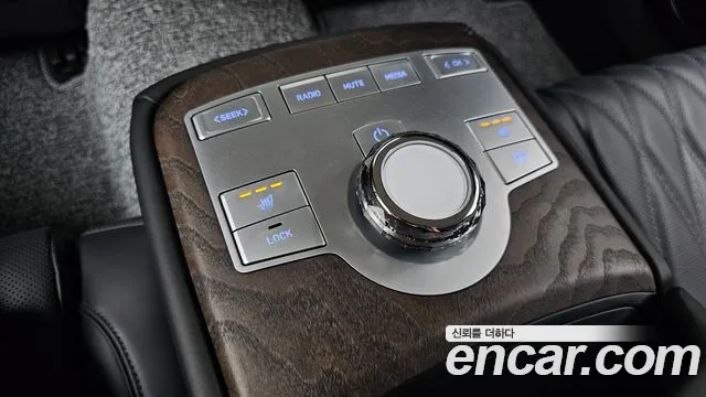 Genesis G80 Бензин 2.5 турбо 2WD — Фото автомобиля 19