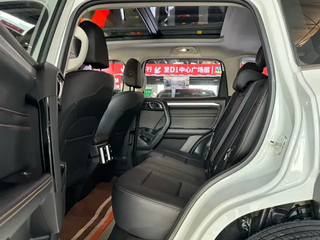 Haval Big Dog — Фото автомобиля 11