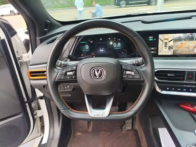 Changan UNI-T — Фото автомобиля 10