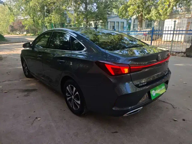 Changan Eado — Фото автомобиля 4
