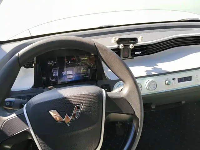 Wuling Hongguang Mini EV — Фото автомобиля 9