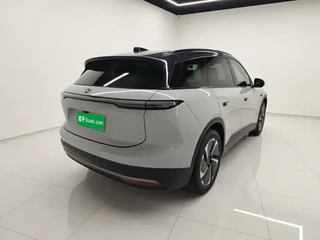 Nio ES6 — Фото автомобиля 6