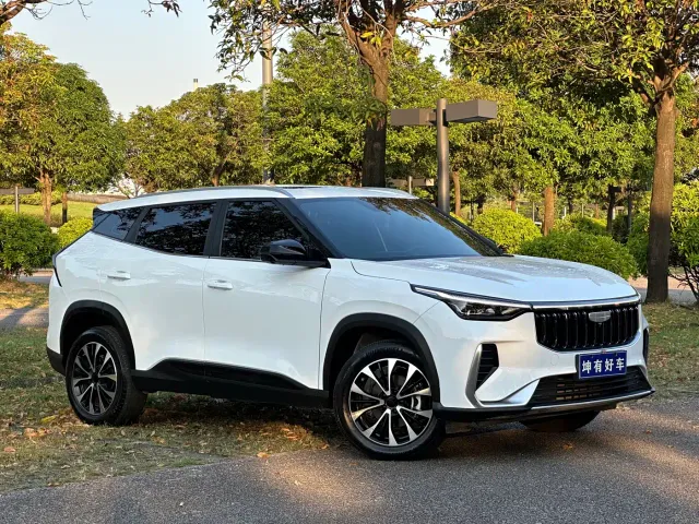 Geely Boyue — Фото автомобиля 3