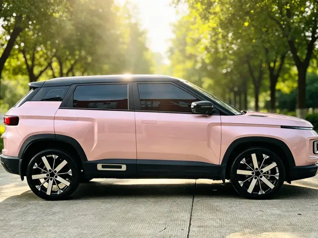 Geely ICON — Фото автомобиля 4