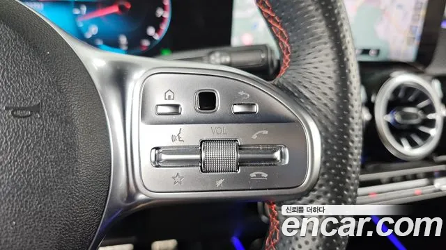 Mercedes-Benz GLB-Class — Фото автомобиля 21