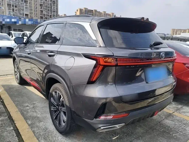Changan CS75 Plus — Фото автомобиля 4