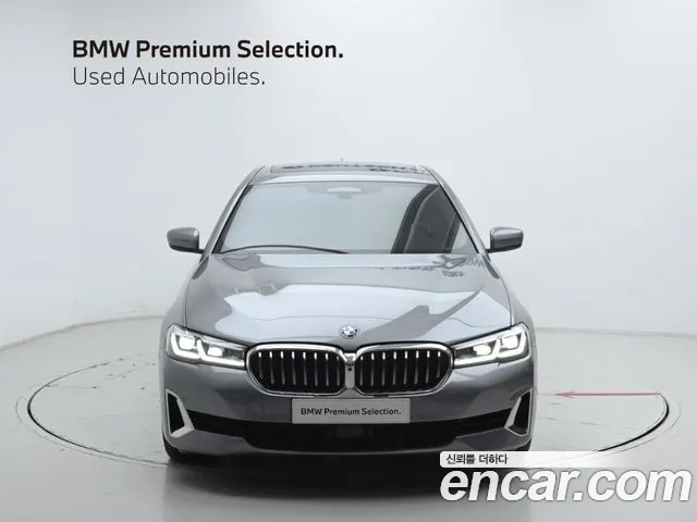 BMW 5 Series G30 — Фото автомобиля 3