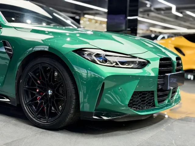 BMW M4 — Фото автомобиля 4