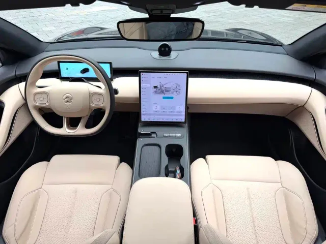 Nio ET5 Touring — Фото автомобиля 6