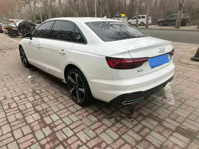 Audi A4L — Фото автомобиля 4