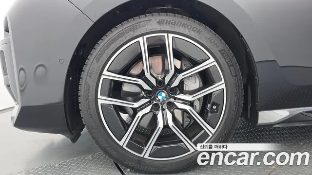 BMW 7 Series G70 — Фото автомобиля 5