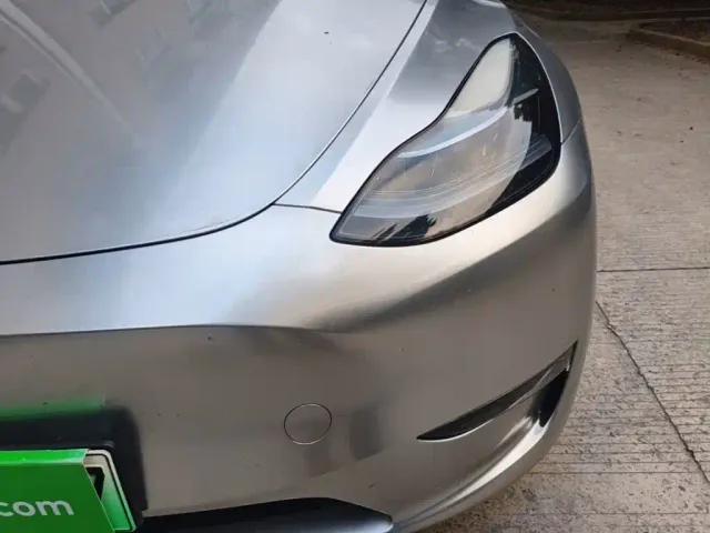 Tesla Model Y — Фото автомобиля 23