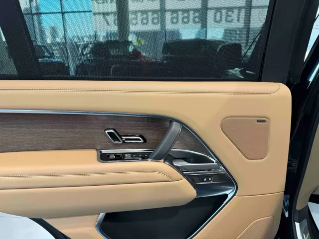 Land Rover Range Rover — Фото автомобиля 14